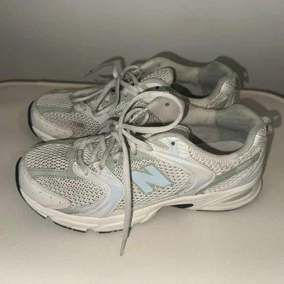 New Balance 530 Sneaker Men's White Low Top Retro Running Shoes size 8 - Picture 3 of 7